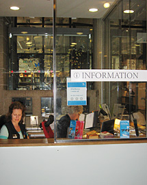 Informationsdisken i entréhallen